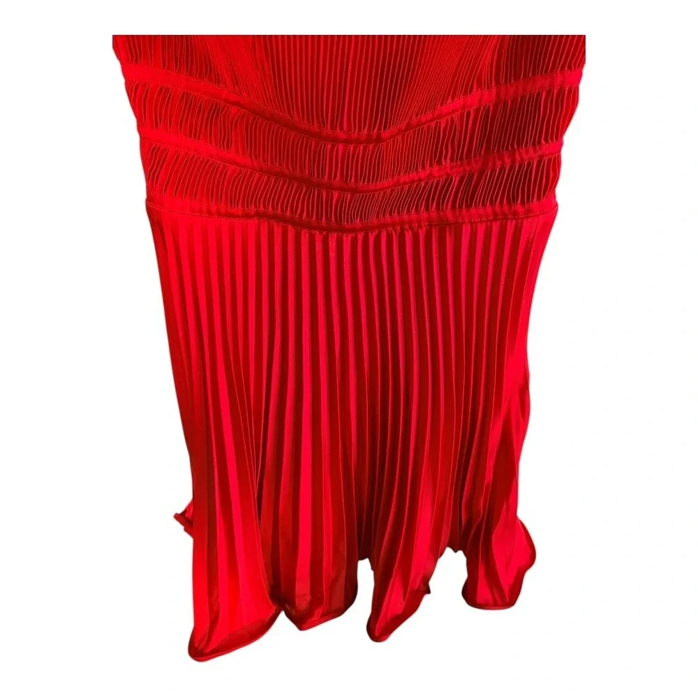 NWT Women's Taylor Strapless Sunburst Pleated Dress SZ 12 Red party - Picture 6 of 14